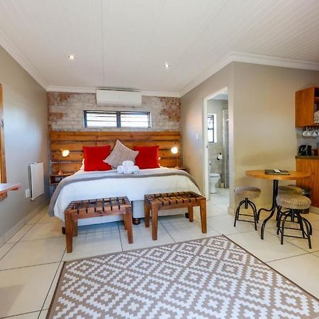 Touching Senses Garden Cottages Bloemfontein Exteriér fotografie